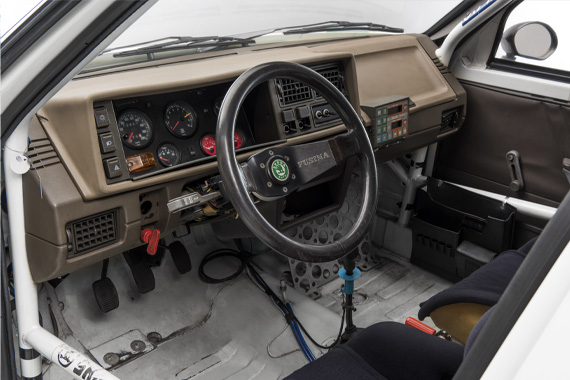 skoda favorit familiar motor sport interior