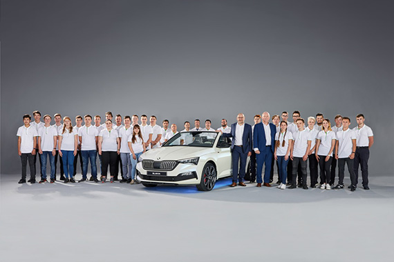 estudiantes skoda preparan el nuevo skoda