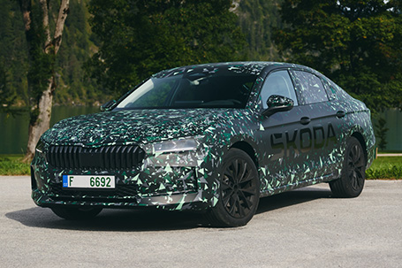 nuevo superb con version berlina 2023-2024