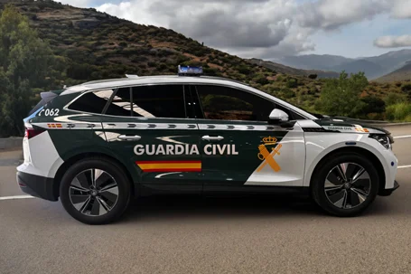 skoda entrega 90 unidades del enyaq a la guardia civil