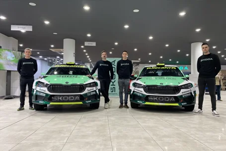 jose antonio cohete suarez y javier pardo listos para petarlo esta temporada de rallys 2025