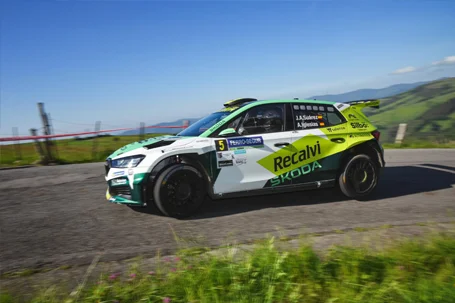 Dominio absoluto de José Antonio ‘Cohete’ Suárez en el Rally de La Espina